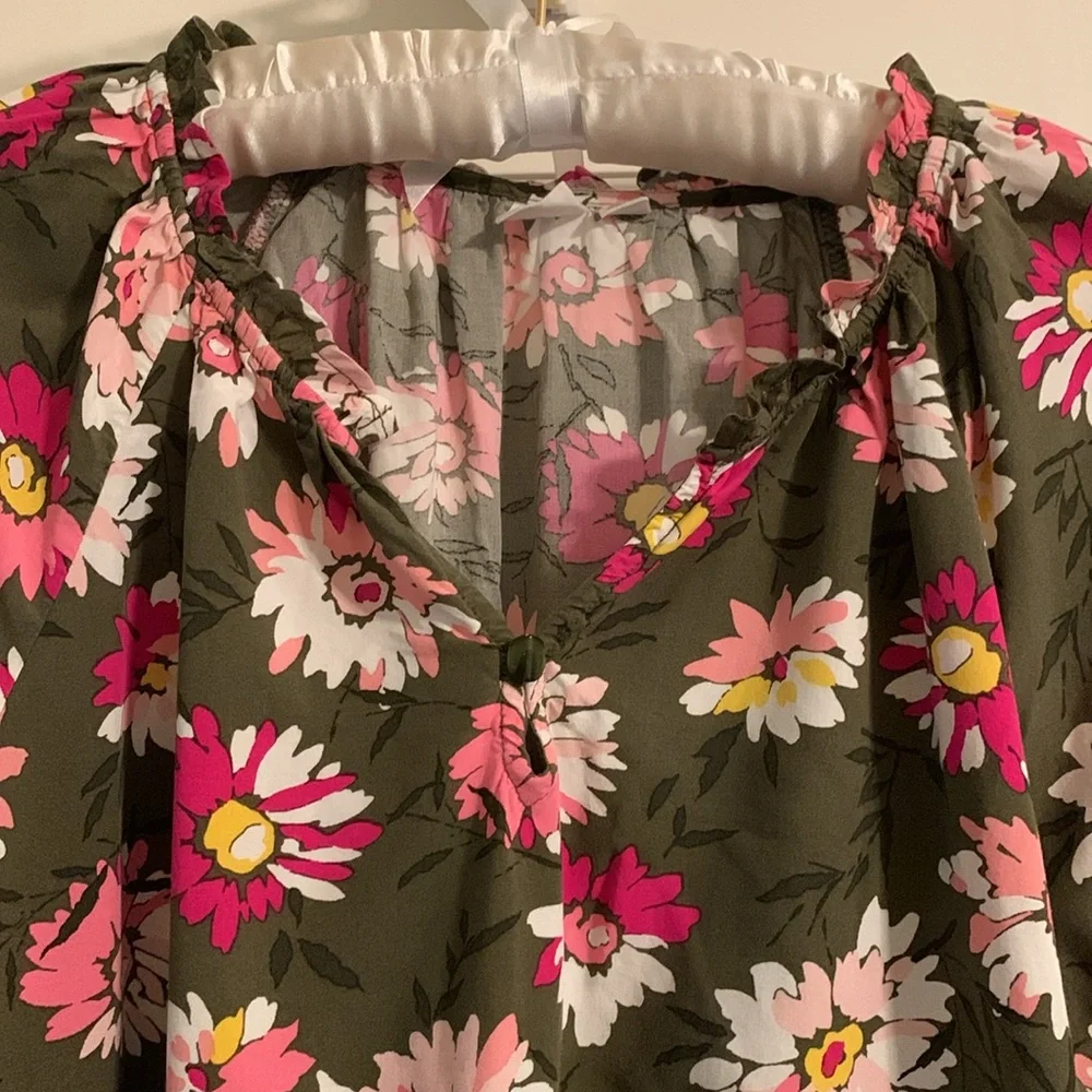 GAP Daisy Boho Peasant Blouse, Long Sleeve, Elastic Cuff, Ruffled Vee Neckline - Picture 3 of 11